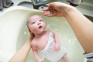 新生儿洗澡温度多少度好